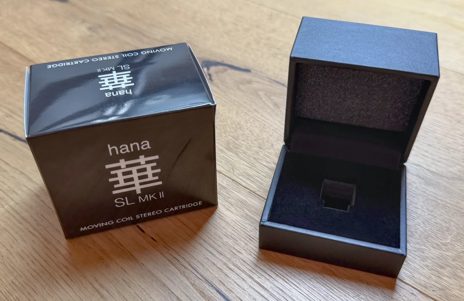 Verpackung und Schatulle fürs Hana SL MK2